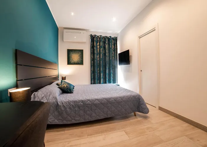 Michelangelo Luxury - Colosseo - Wifi 3* Rome